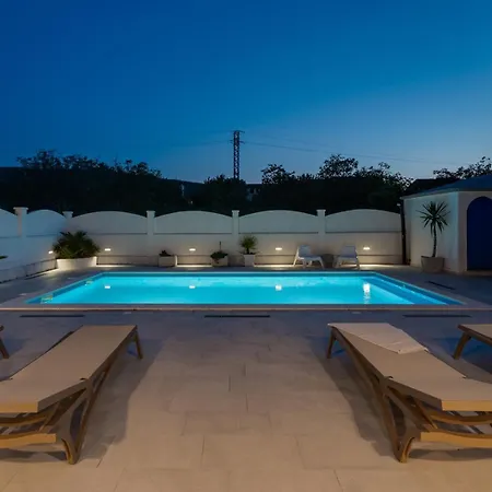 Tugarka Private Pool, Fitness, Play-house, Great For Families, Max 6 Per. *