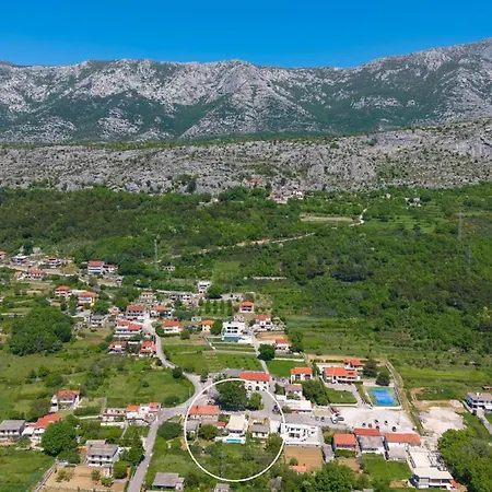 Tugarka Private Pool, Fitness, Play-house, Great For Families, Max 6 Per. *